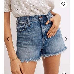 Madewell Curvy Perfect Jean Short in Bergman Wash